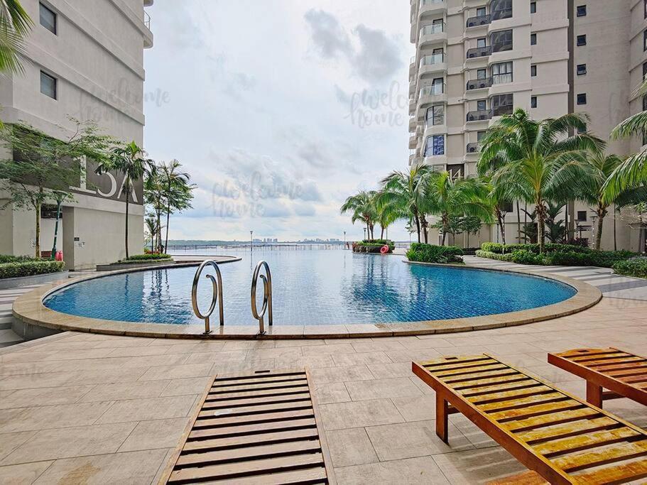 Bay Laurel, Country Garden Danga Bay Homestay By Welcome Home Johor Bahru Bagian luar foto