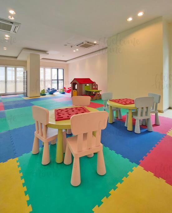 Bay Laurel, Country Garden Danga Bay Homestay By Welcome Home Johor Bahru Bagian luar foto
